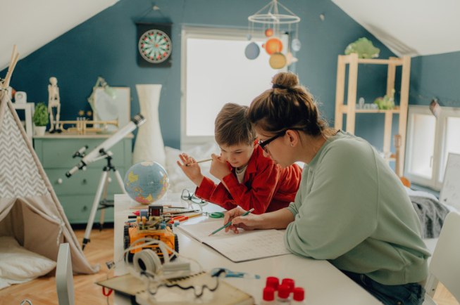 Homeschooling in Spain: Legal Considerations and Experiences for Expat Families